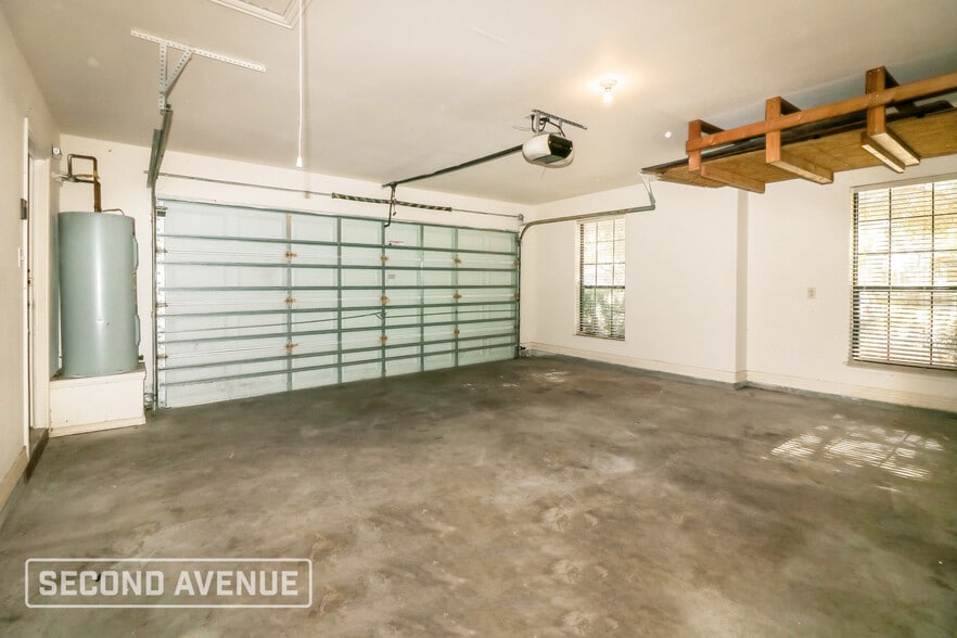 Building Photo - 6638 Cousteau Ln