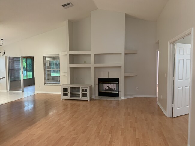 Great Room - 2360 Dryburgh Ct