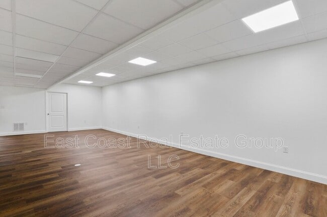 Building Photo - 16208 Woburn Rd