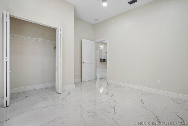 Building Photo - 50 Lake Eden Dr