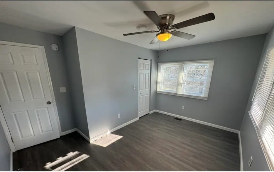 Building Photo - 2102 Adams Ave