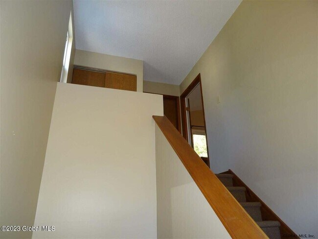 Building Photo - 1006 Greenwich Dr