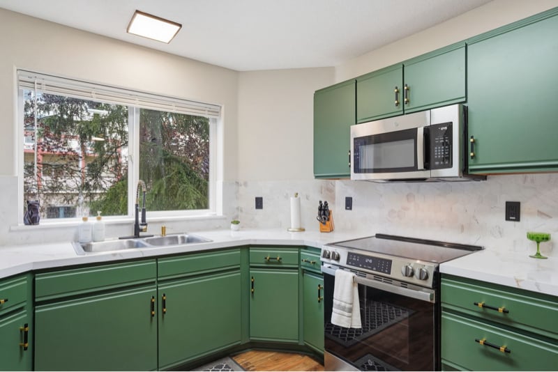 Building Photo - 10 SE 105th Ave