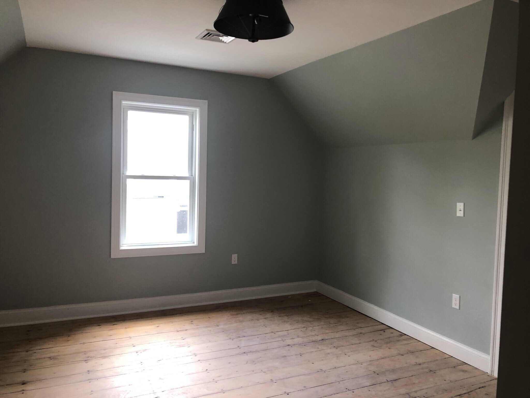 Building Photo - 7 Ashford St