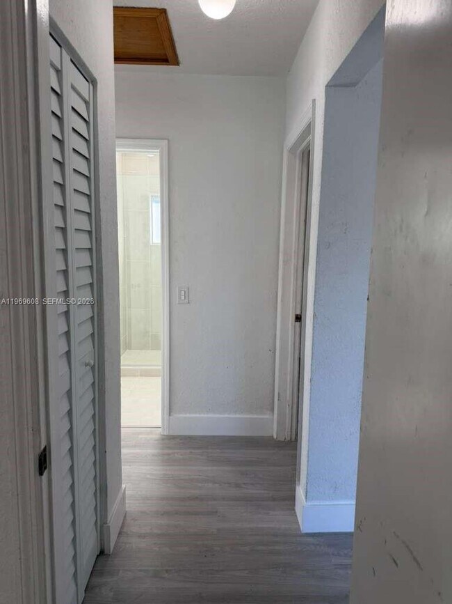 Building Photo - 9240 Nautilus Dr