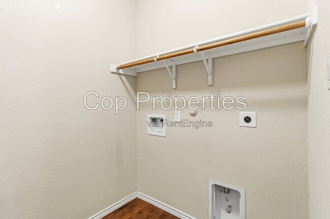 Building Photo - 8430 Terlingua Cv