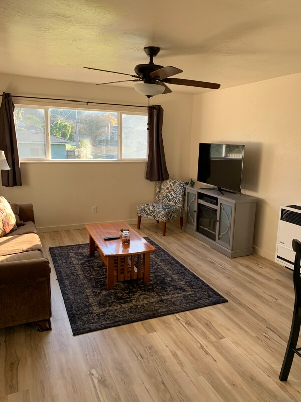 Building Photo - 3517 G St