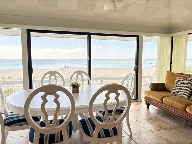 Building Photo - 2823 Gulf of Mexico Dr