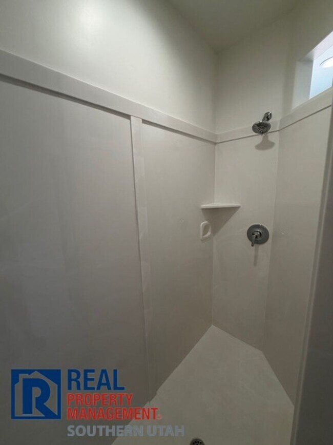 Building Photo - Brand New Home near Sand Hollow