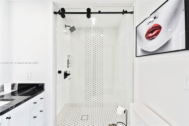 Building Photo - 4020 Galt Ocean Dr