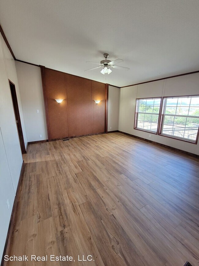Building Photo - 4 br, 2 bath House - 524 Trout Road