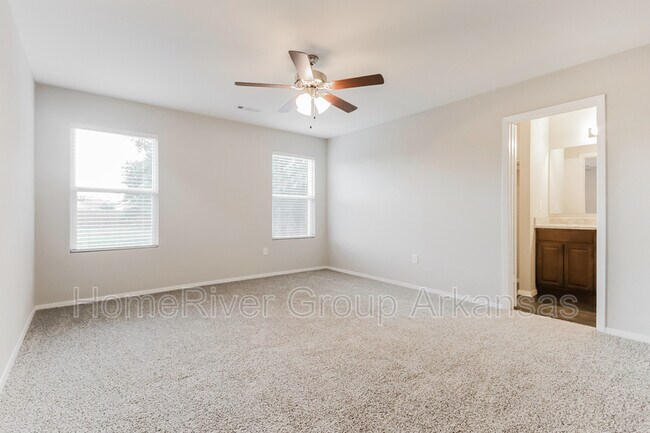 Building Photo - 3816 Rosebud Ln