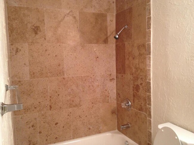 Building Photo - 1211 Amble Ln