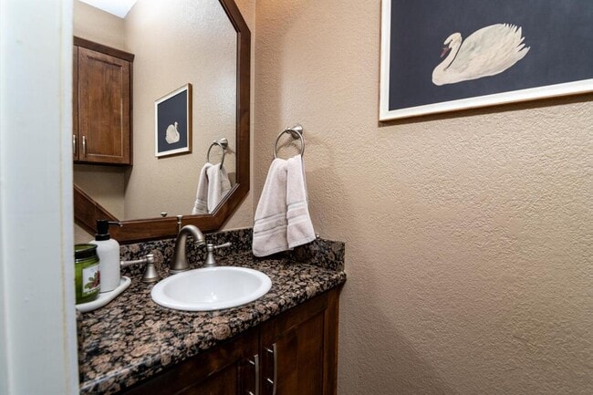 Building Photo - 9301 Tea Rose Trail