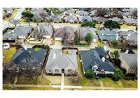 Building Photo - 3730 Elizabeth Dr