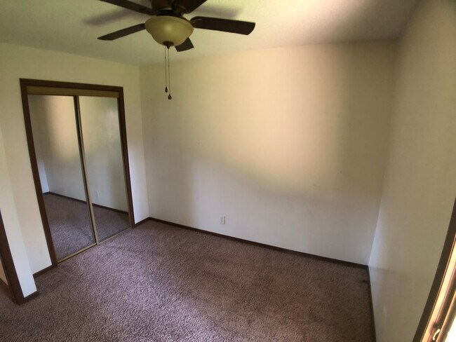 Building Photo - 3455 Fontenac Ct