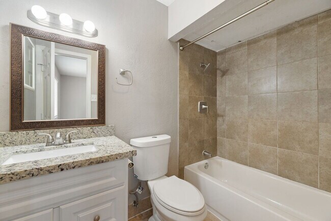 Building Photo - 17615 Autumn Hills Dr