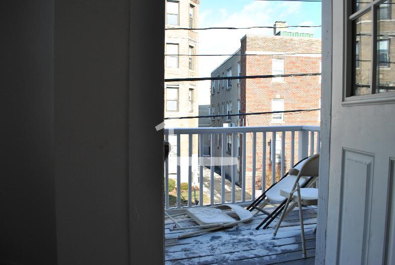 Building Photo - 51 Gardner St