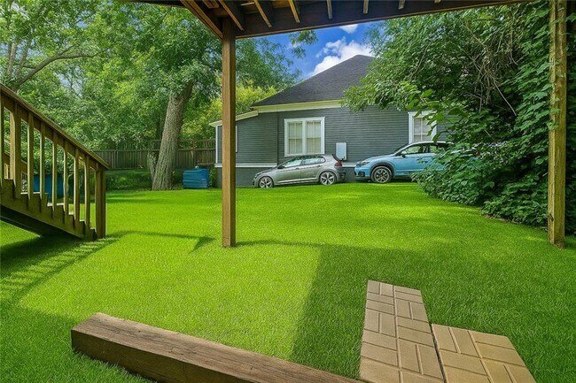 Building Photo - 433 Park Ave SE