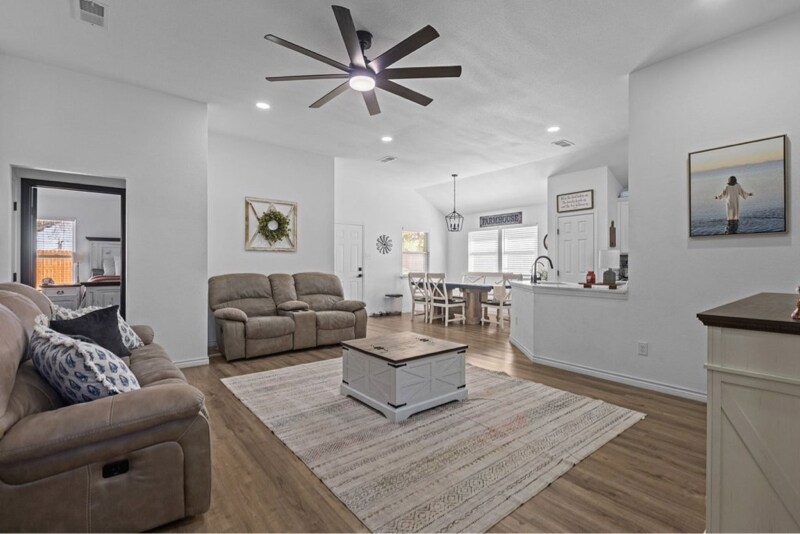 Building Photo - 2912 Boardwalk Ave