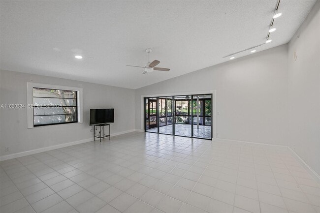 Building Photo - 13174 La Lique Ct