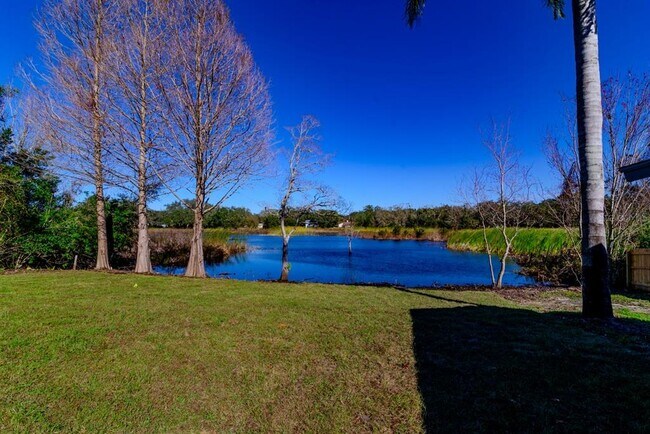 Building Photo - 11416 Pine Forest Dr
