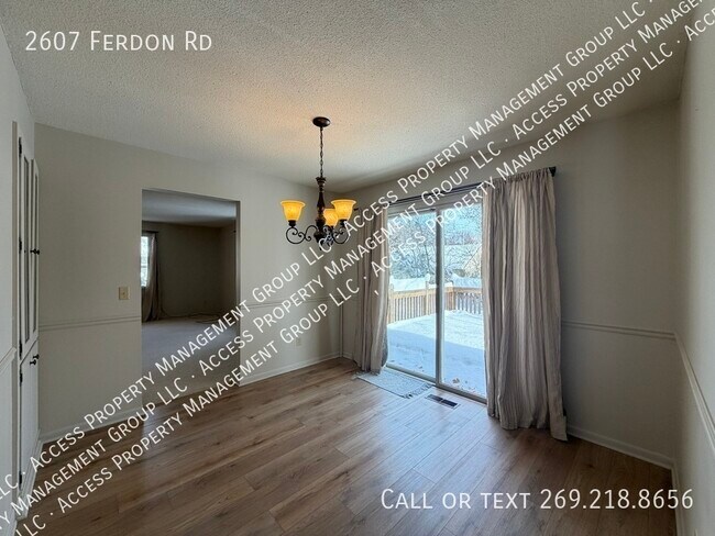 Building Photo - 2607 Ferdon Rd