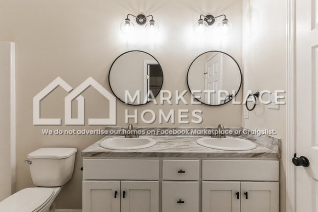 Building Photo - 1627 North St SE