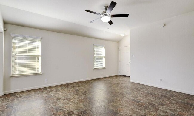 Building Photo - 409 Teron Dr
