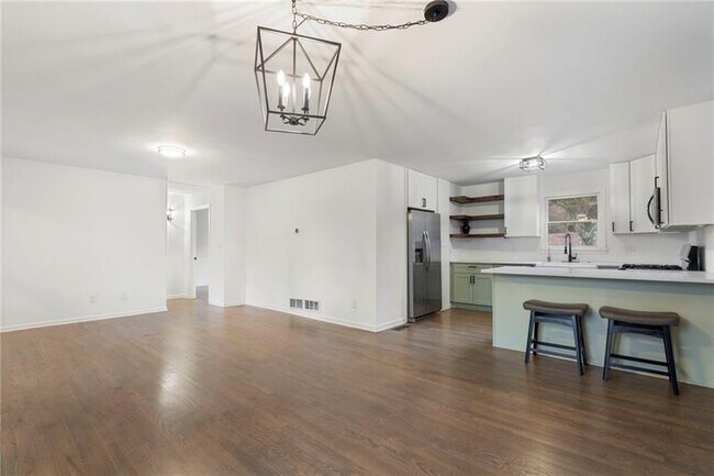 Building Photo - 3142 Chamblee Gap Rd