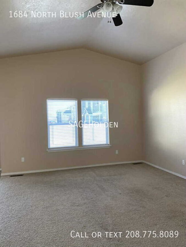 Building Photo - 1684 N Blush Ave