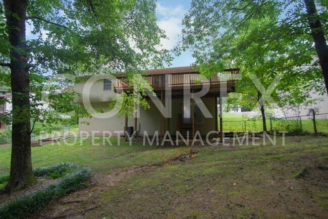 Building Photo - 704 Danton Ln