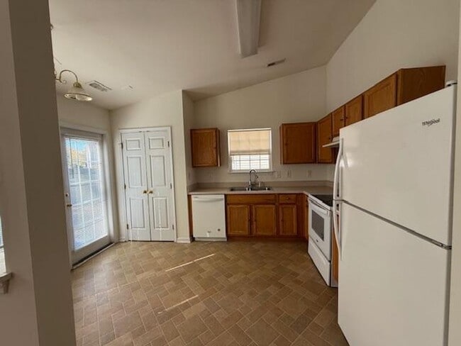 Building Photo - 4116 Taylor Oaks Dr