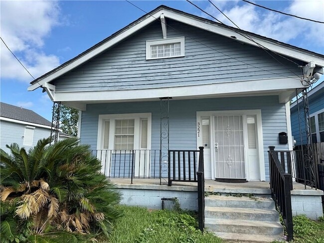 Building Photo - 3221 N Miro St