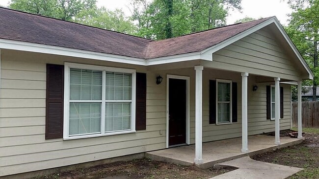 Building Photo - 15353 Kickapoo Trail
