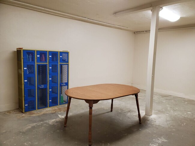 Building Photo - Johnstown Apartments (KC-KS)