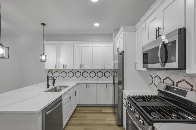 Building Photo - 961 Heyl Ave