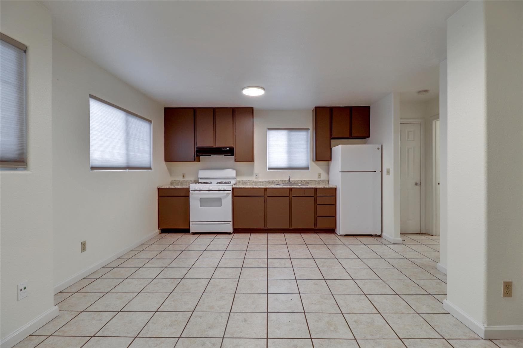 Building Photo - 336 Chesley Ave