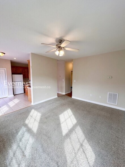 Building Photo - 1713 Jacquelin St