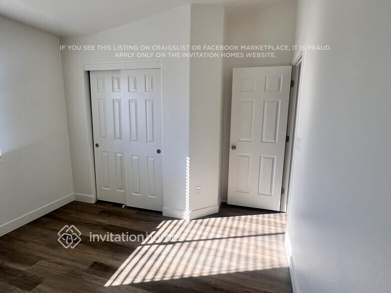 Building Photo - 7685 Morning Lake Dr