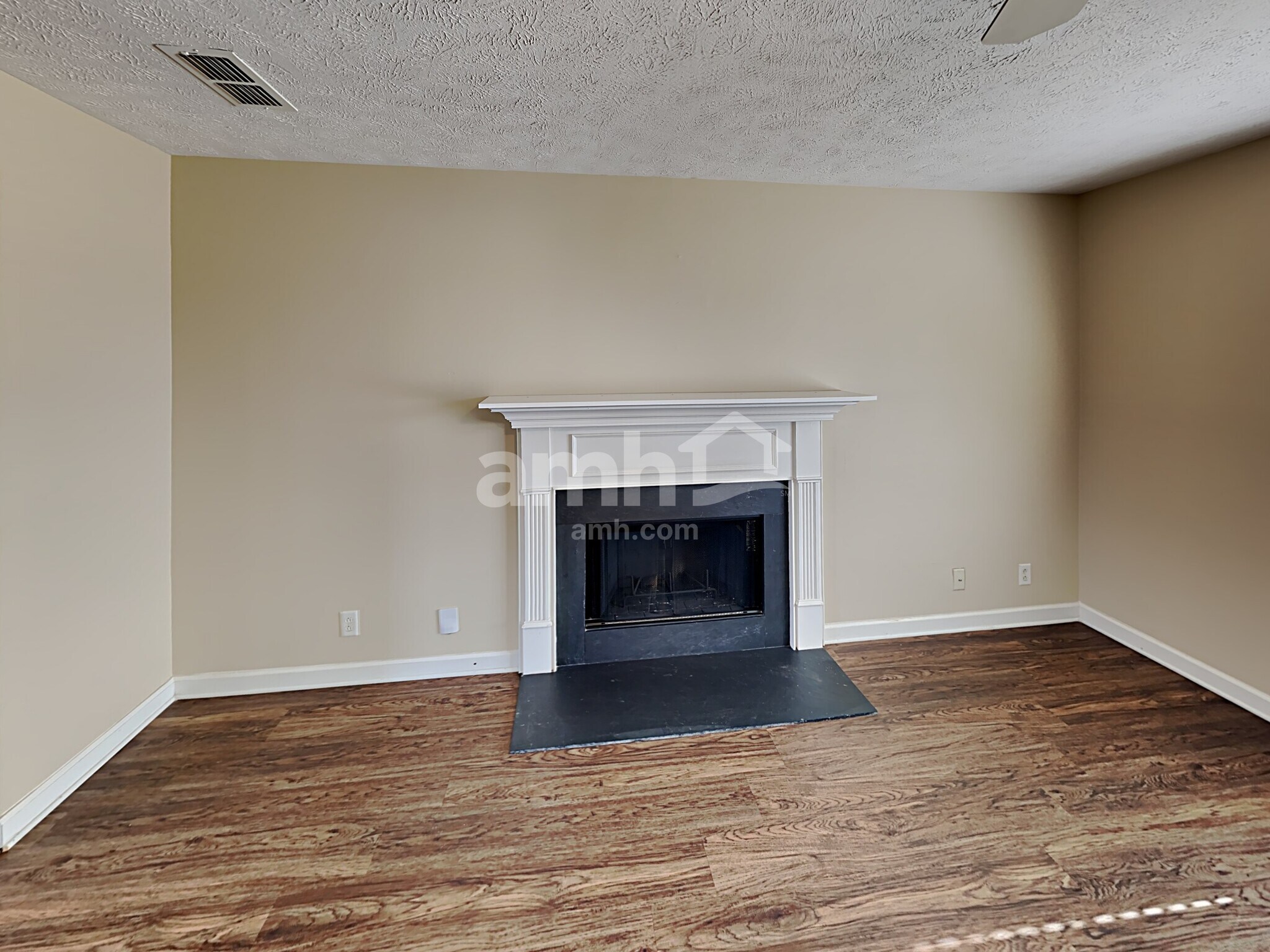 Building Photo - 3044 Donard Ct