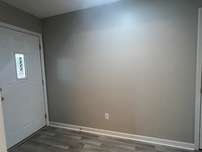 Building Photo - 1240 Inabinet Dr