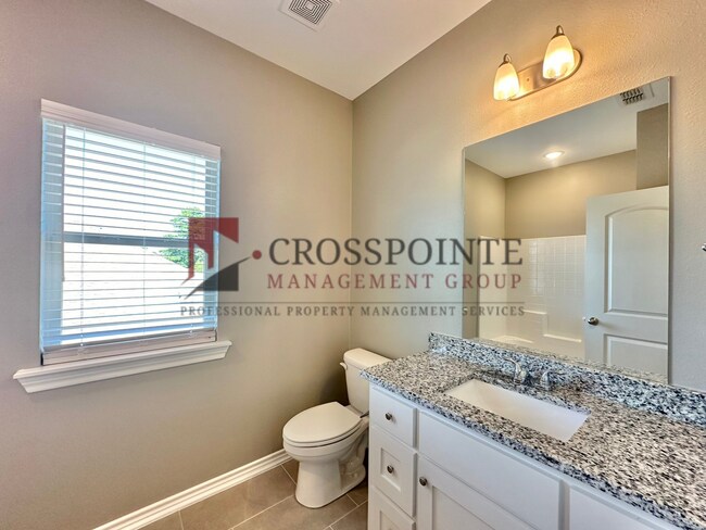 Building Photo - 3 Bedroom 2.5 Bathroom Townhomes at Villa Rosa! Now offering 1st full month rent free!