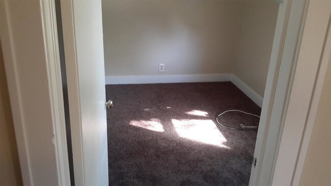 Building Photo - 4607 Marseilles St