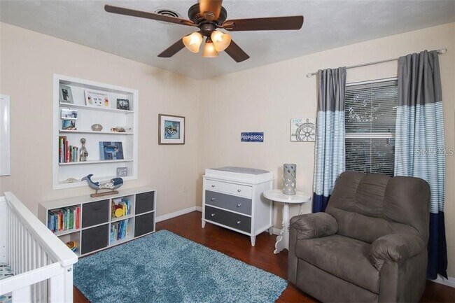 Building Photo - 2060 Sunnyside Pl