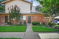 Building Photo - 5728 Cedar Creek Dr