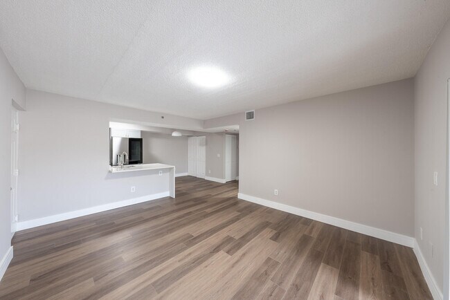 Building Photo - 5590 NW 61st St
