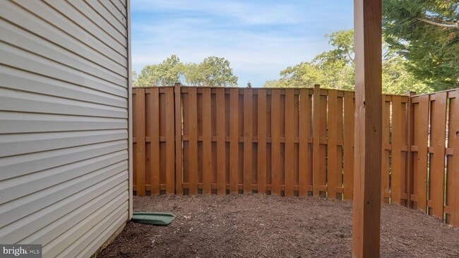 Building Photo - 4724 Hanrahan Pl