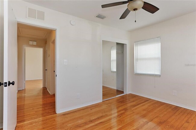 Building Photo - 135 Ricardo Way NE