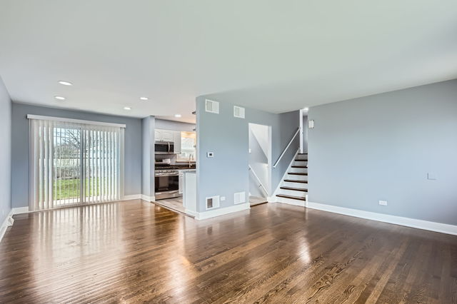 Building Photo - 10403 Barnard Dr